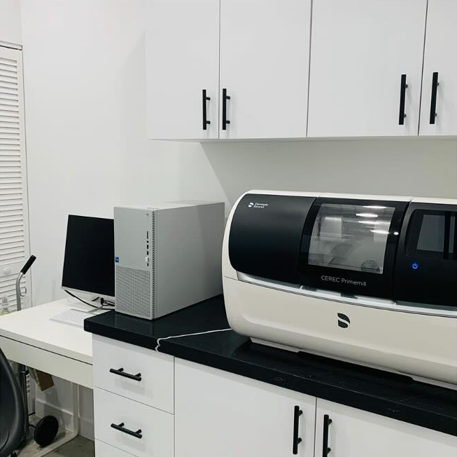 A&R Family Dentist office equipment